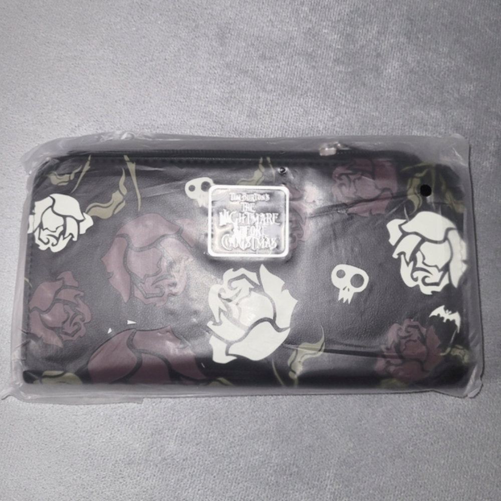 Nightmare Before Christmas Snap Wallet - Picture 3 of 15